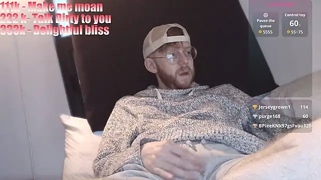 Snapshot of Gingerxl8 chatting on February 28, 10:55 pm Gingerxl8 online show from February 28, 10:55 pm