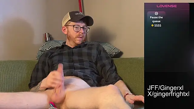 Snapshot of Gingerxl8 chatting on May 21, 8:38 pm Gingerxl8 online show from May 21, 8:38 pm