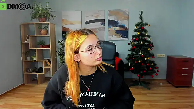 Lila Vale online show from January 19, 8:40 am