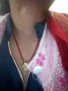 Snapshot of Nasrjfjfjy5578 chatting on February 3, 6:40 am Nasrjfjfjy5578 online show from February 3, 6:40 am