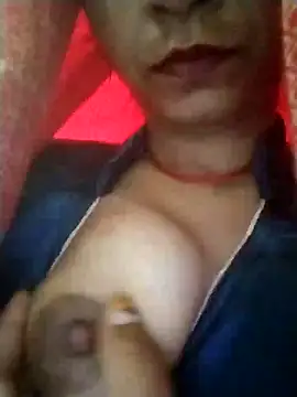 Snapshot of Nasrjfjfjy5578 chatting on February 9, 3:32 am Nasrjfjfjy5578 online show from February 9, 3:32 am