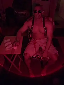 Snapshot of daddydonkey84 chatting on February 20, 5:37 am daddydonkey84 online show from February 20, 5:37 am