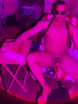 Snapshot of daddydonkey84 chatting on February 20, 6:26 am daddydonkey84 online show from February 20, 6:26 am