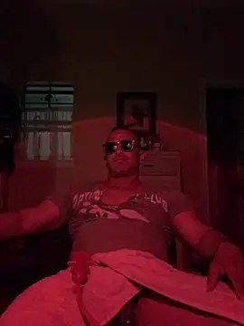 Snapshot of daddydonkey84 chatting on February 23, 3:59 am daddydonkey84 online show from February 23, 3:59 am