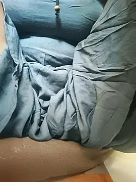 Snapshot of Hot-Anita_ chatting on February 18, 7:04 am Hot-Anita online show from February 18, 7:04 am