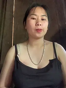 patry33 online show from April 11, 1:21 am