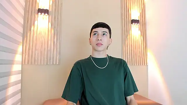 lian cameron online show from February 5, 3:44 am