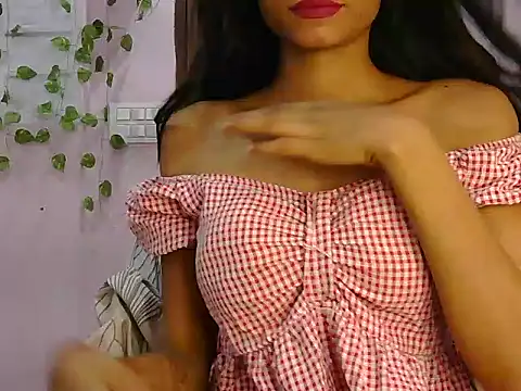 Snapshot of angelpriya_ chatting on May 6, 3:06 pm angelpriya online show from May 6, 3:06 pm
