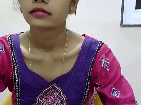 Kulsum S online show from May 15, 1:18 pm