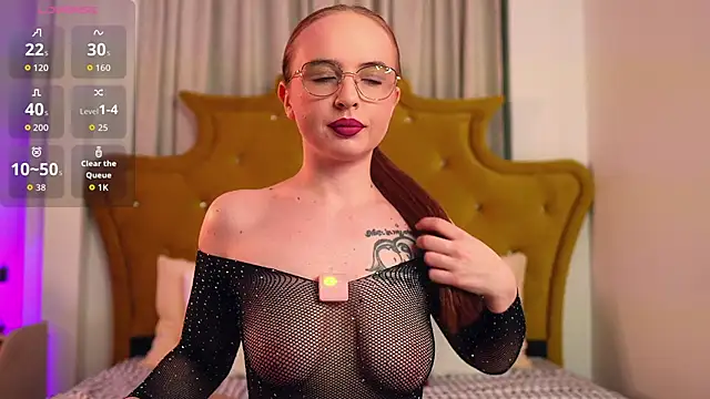 Roxie Joy online show from March 31, 5:08 am