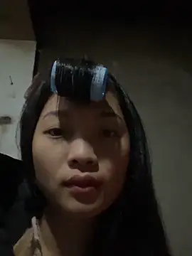 Lyn-be99 online show from February 1, 1:15 am