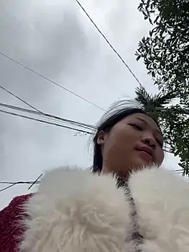 Lyn-be99 online show from February 13, 2:40 am