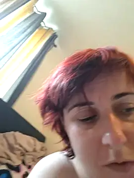 Snapshot of Tiara_XOX chatting on May 5, 8:55 am Tiara XOX online show from May 5, 8:55 am