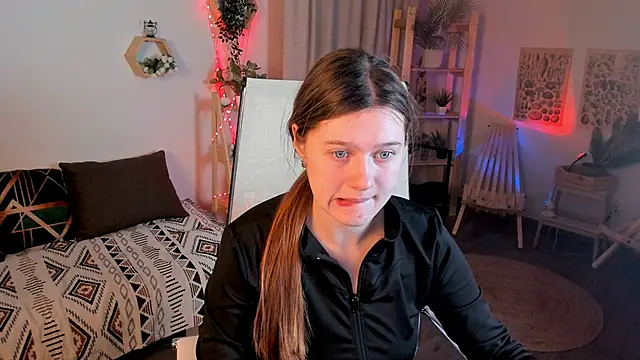 Snapshot of CelestineMauriac chatting on February 12, 3:18 pm CelestineMauriac online show from February 12, 3:18 pm