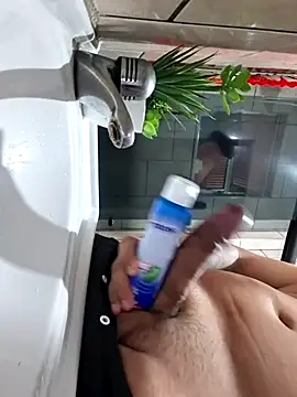 Snapshot of carioca_988 chatting on February 18, 7:32 pm carioca 988 online show from February 18, 7:32 pm