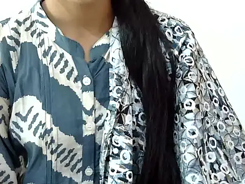 Snapshot of Khushi_v chatting on February 24, 10:57 am Khushi v online show from February 24, 10:57 am