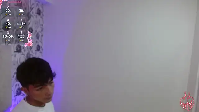 Snapshot of osamu_tay chatting on February 9, 11:58 am osamu tay online show from February 9, 11:58 am