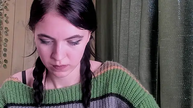 reze daisies online show from April 19, 10:25 am