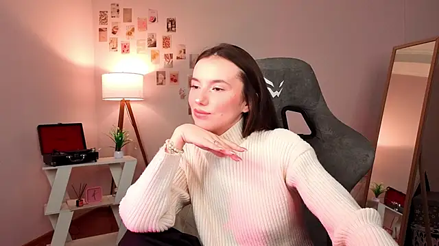 Snapshot of ssandralovin chatting on February 4, 4:29 am ssandralovin online show from February 4, 4:29 am