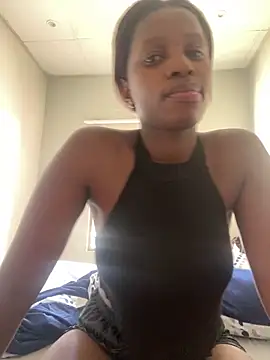 Snapshot of PrimaDonnaxx chatting on February 11, 2:55 pm PrimaDonnaxx online show from February 11, 2:55 pm