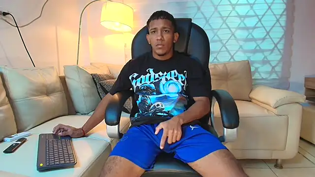 ricky spensar23cm  online show from April 6, 12:30 am