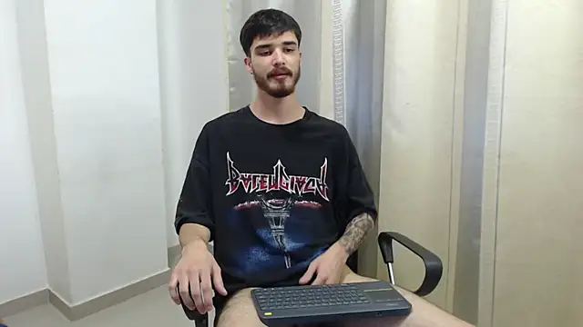 Snapshot of joseh0se chatting on February 5, 3:11 am joseh0se online show from February 5, 3:11 am