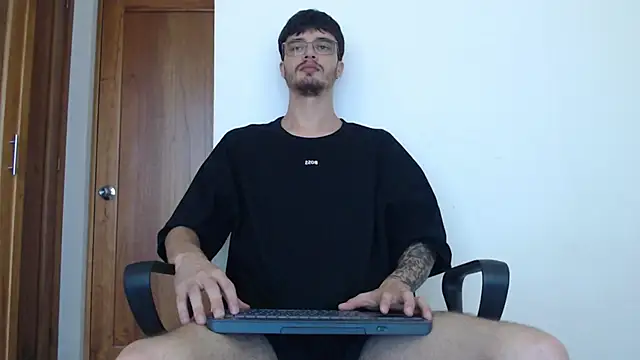 joseh0se online show from May 24, 9:42 pm