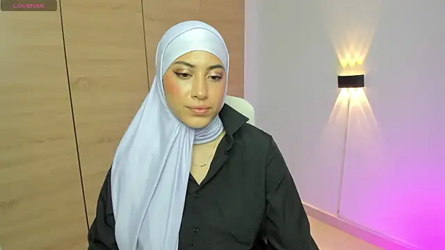 LAY LA  online show from March 13, 9:21 pm