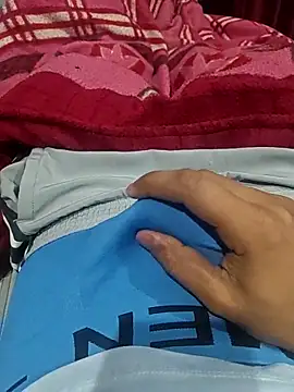 Snapshot of HORNY_DirtyMind chatting on February 4, 4:24 pm HORNY DirtyMind online show from February 4, 4:24 pm