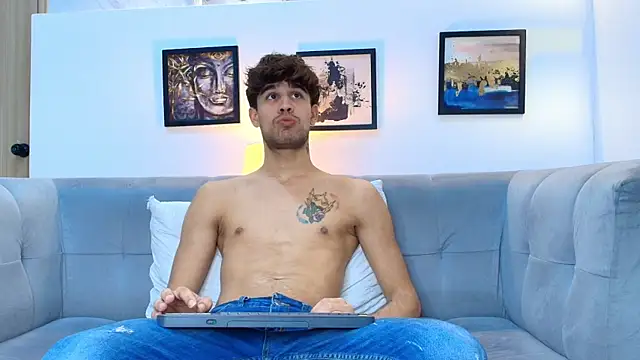 PRETTY COCK1 online show from March 25, 1:55 am