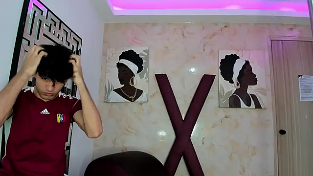 PRETTY COCK1 online show from April 3, 1:14 am