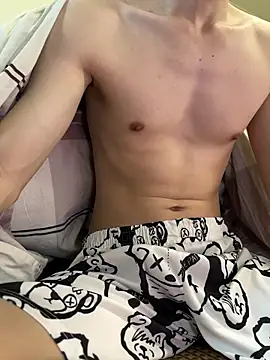 Snapshot of llkiki chatting on February 21, 4:02 am llkiki online show from February 21, 4:02 am