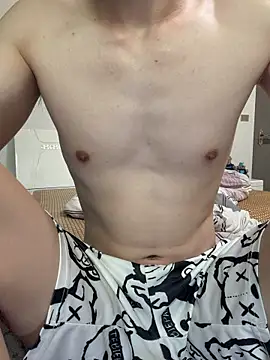 llkiki online show from May 22, 4:52 am