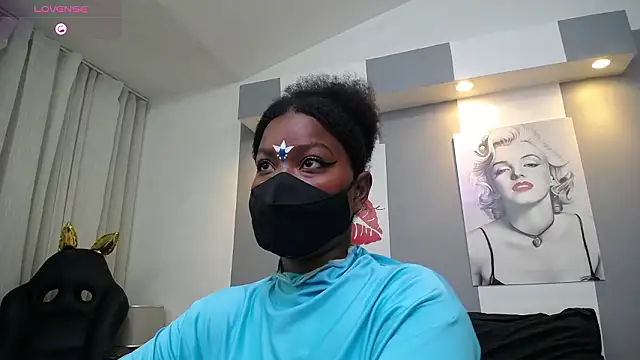 Snapshot of kavya_suri_ chatting on February 11, 6:57 pm kavya suri online show from February 11, 6:57 pm