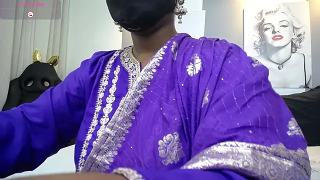 Snapshot of kavya_suri_ chatting on February 18, 7:21 pm kavya suri online show from February 18, 7:21 pm