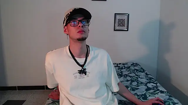 Vlad  night online show from February 25, 3:49 am