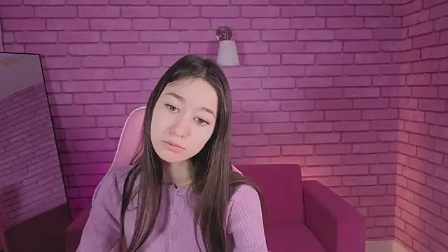 Snapshot of Nicole_Brownie chatting on April 18, 1:09 am Nicole Brownie online show from April 18, 1:09 am