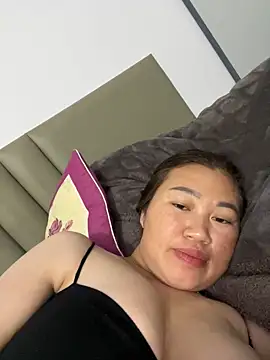 Snapshot of Puka2001 chatting on February 23, 2:31 am Puka2001 online show from February 23, 2:31 am