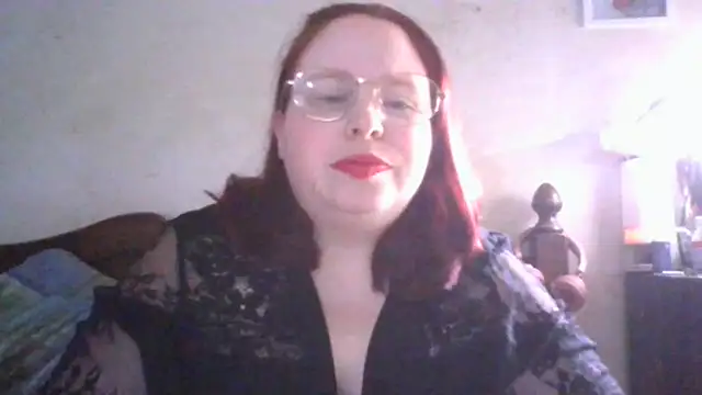 Snapshot of Sarahtjeuh_ chatting on February 24, 10:08 pm Sarahtjeuh online show from February 24, 10:08 pm