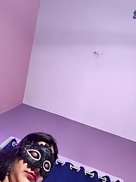 Snapshot of noty_girl2 chatting on February 13, 2:35 pm noty girl2 online show from February 13, 2:35 pm