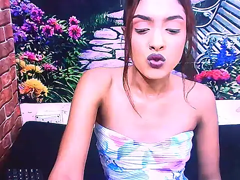 Snapshot of IndianPretty14u2Luv chatting on February 17, 8:48 pm IndianPretty14u2Luv online show from February 17, 8:48 pm