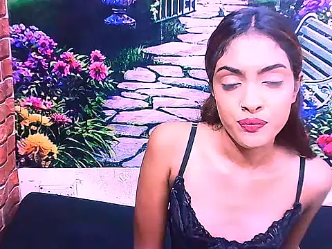 Snapshot of IndianPretty14u2Luv chatting on February 19, 9:11 pm IndianPretty14u2Luv online show from February 19, 9:11 pm