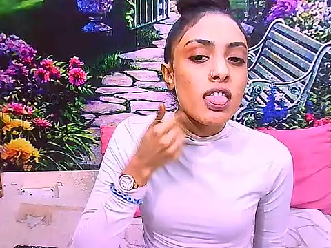 IndianPretty14u2Luv online show from April 28, 5:12 am