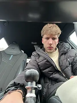 YoungSkinnyBoy20 online show from February 16, 12:01 pm