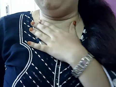 Cute Aliyaa online show from May 8, 10:31 am