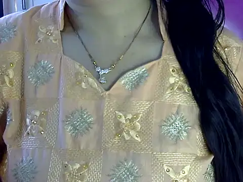 Cute Aliyaa online show from May 31, 9:49 am
