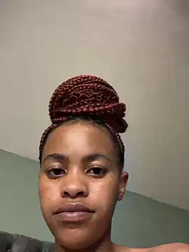 Hot Mess18 online show from February 6, 7:50 pm