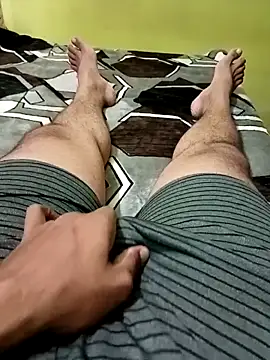 Snapshot of DrinkMeIn chatting on February 15, 6:43 am DrinkMeIn online show from February 15, 6:43 am