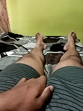 Snapshot of DrinkMeIn chatting on February 15, 7:51 am DrinkMeIn online show from February 15, 7:51 am