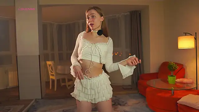 SharaNewbern online show from March 9, 2:43 pm